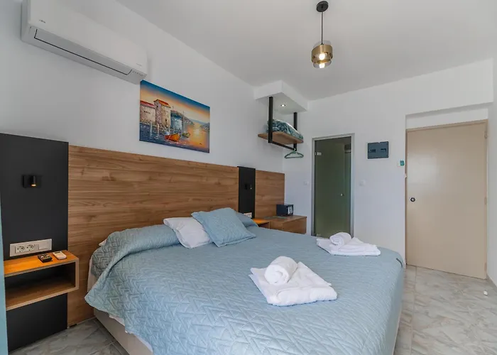 Haraki Bay Hotel And Luxury Apartments