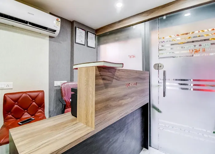 Oyo Flagship Hotel Qubic