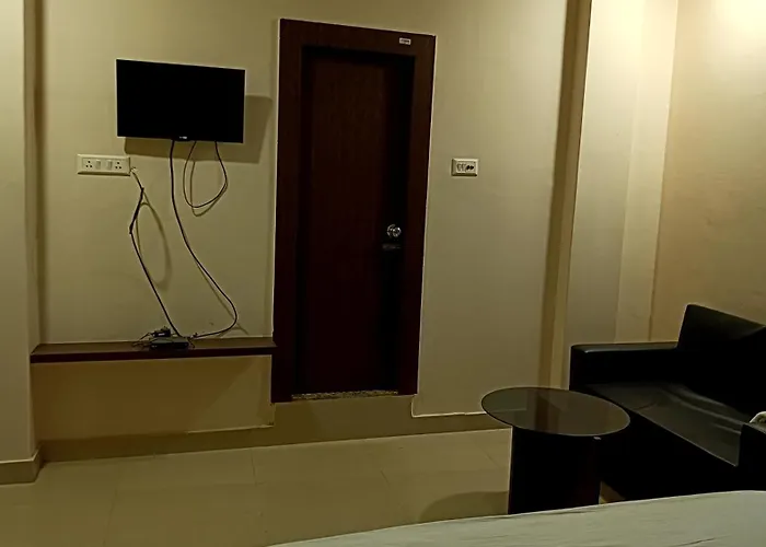 Hotel O K K Tower