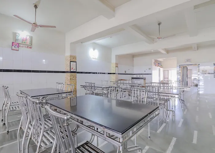 Hotel O Maldhari