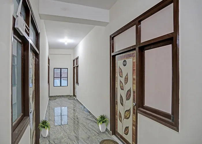 Hotel O A One Hotel Near Noida Sector 81 Metro Station