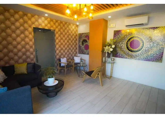 Oyo 1030 Ai Hotel