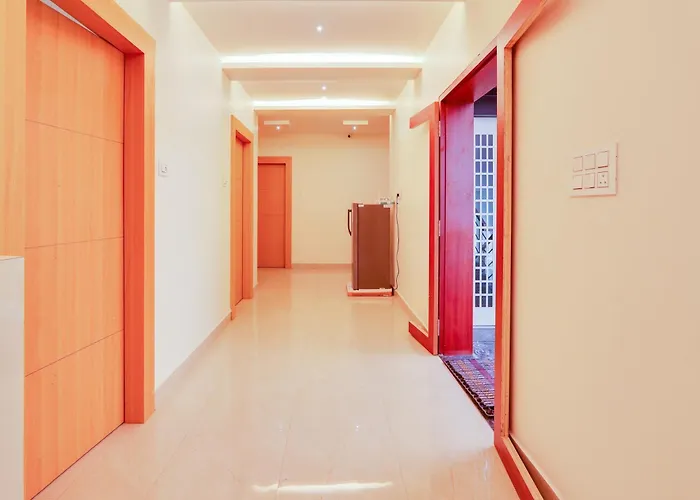 Super Collection O Hills Suites