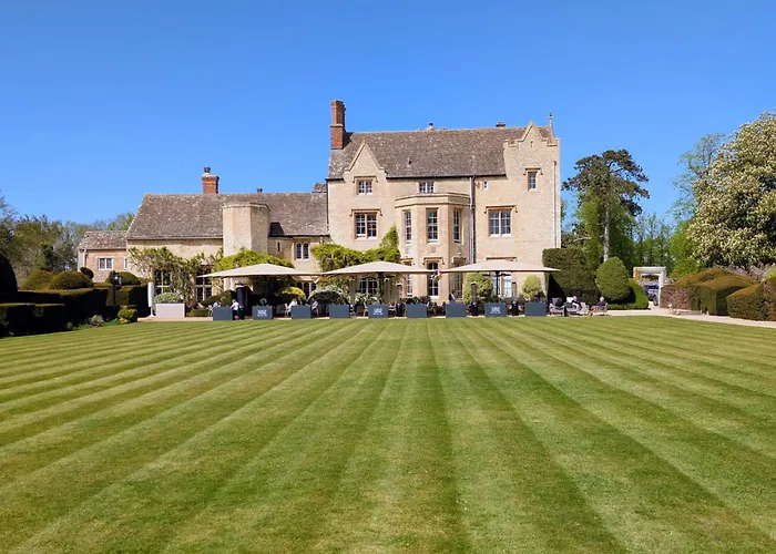 Weston Manor Hotel