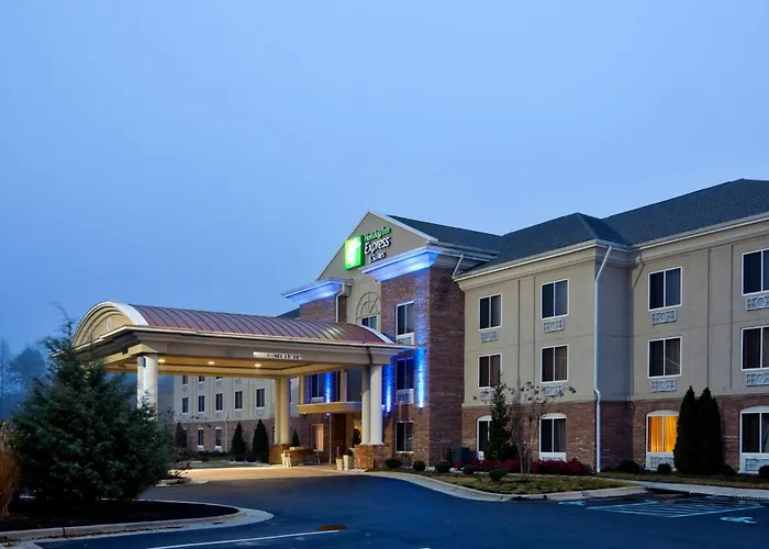 Holiday Inn Express & Suites High Point South By Ihg