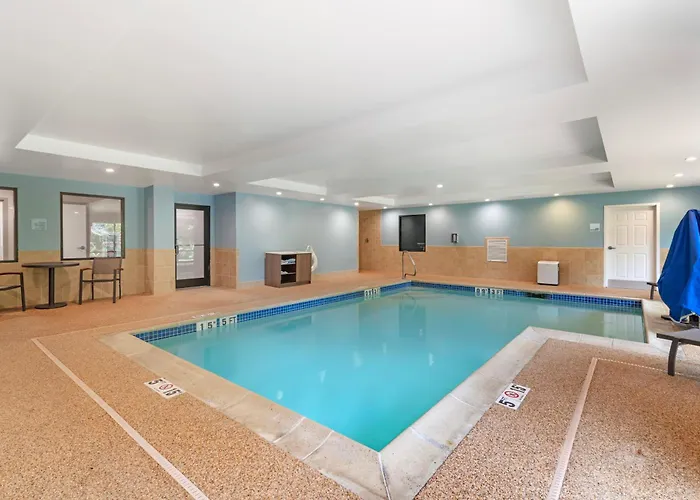 Holiday Inn Express Biddeford By Ihg