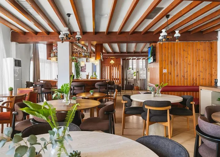Kyrenia British Harbour Hotel