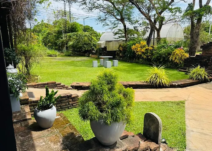 Monaara Leisure - Anuradhapura
