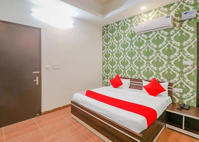 Hotel O Red Crown