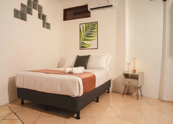 Hotel Crossman