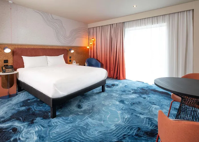Ibis Styles Burton On Trent- Hotel & Suites