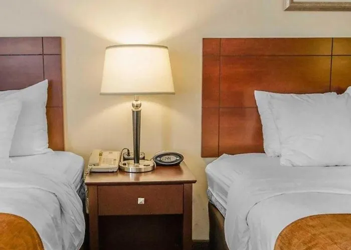 Quality Suites Jeffersonville - Louisville North