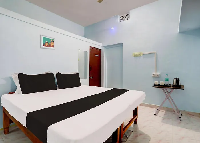 Spot On Hotel Blue Inn Guest House