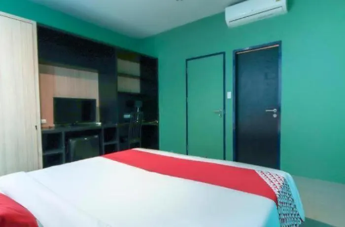 Oyo 1162 Chalong Home Place