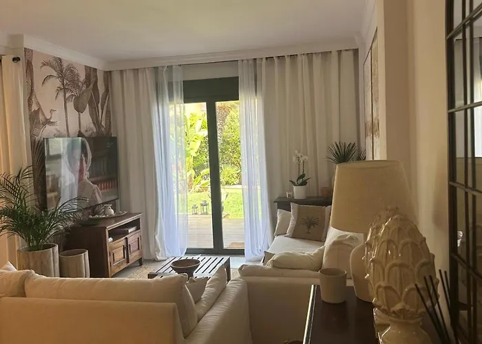 Estepona Apartamento En Planta Baja Con Jardin Privado Y Siete Piscinas