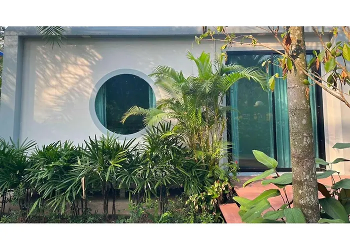 Bannrai Tayai Cafe And Resort