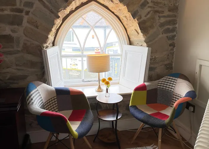 Cross Hands Hotel