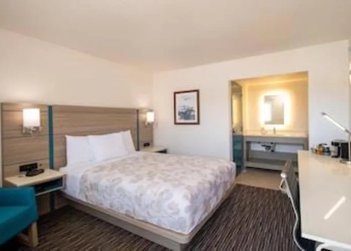 Lemon Heights Inn