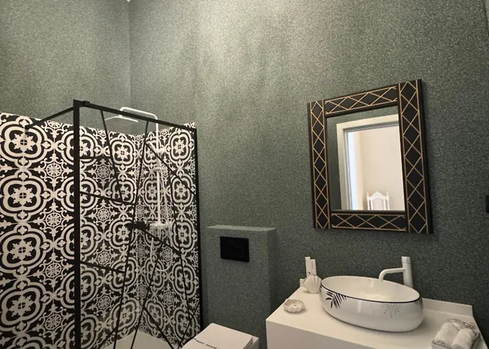 Jmr Splendor - Private Sauna & Bathtub Suites