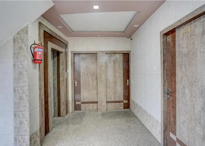 Hotel Haji Ali - Sahil Inn