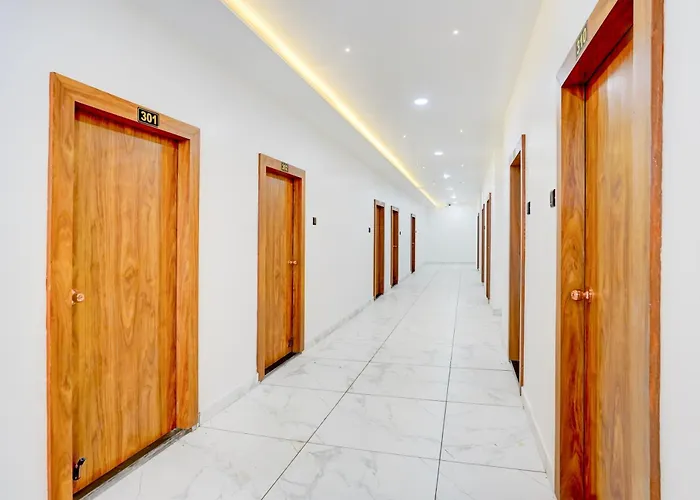 Hotel O The Grand Shreeji