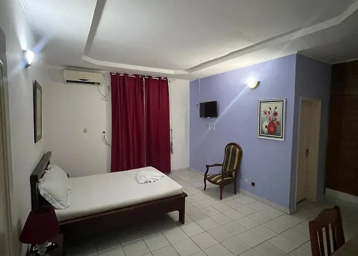 Hotel Chez Marie Oyouma