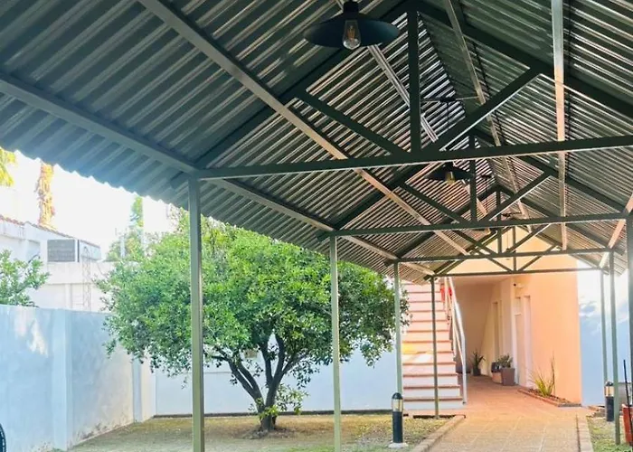 Hotel las ruedas by Choca