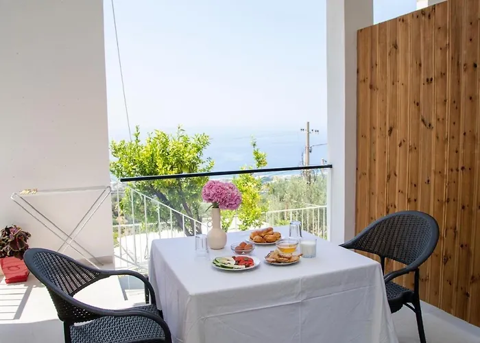 Uzeiri Guest Hotel
