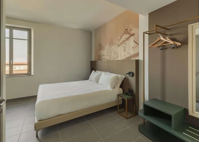 B&B HOTEL Piacenza
