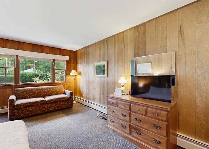 King Birch Lake Home, Unit 5