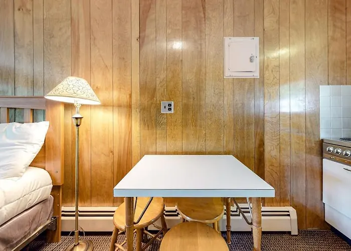 King Birch Lake Home, Unit 3