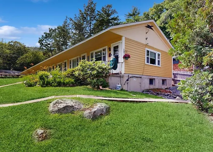 King Birch Lake Home, Unit 7