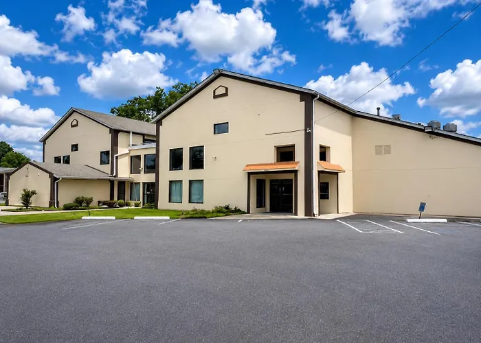 Country Host Inn