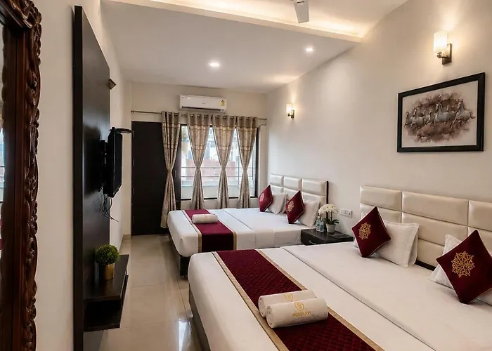 Jb Residency Hotel & Banquets !! Top Rated Family Hotel In Chandigarh Tricity