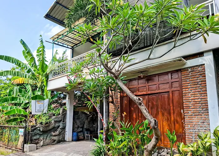Gatra Hotel Syariah Near Alun Alun Kudus Mitra Reddoorz