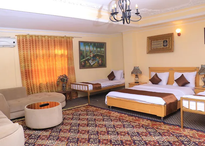Roshan Plaza Hotel