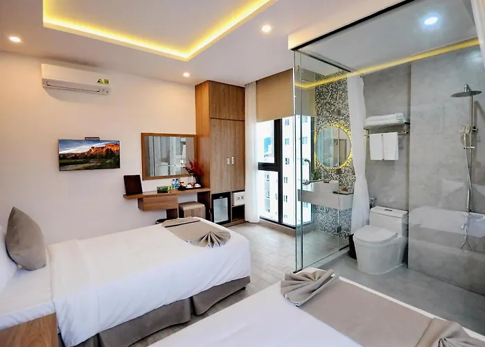 Violet Hotel 2