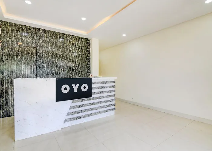 Hotel O S-Square