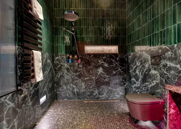 Boada Riera - The Roomsbyreini