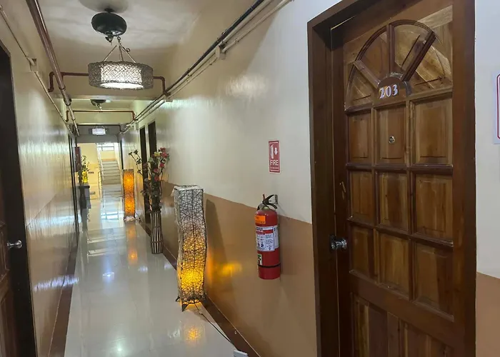 Rtross Hotel
