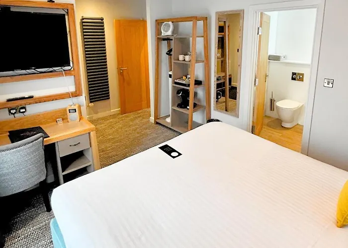 Haslar Rooms