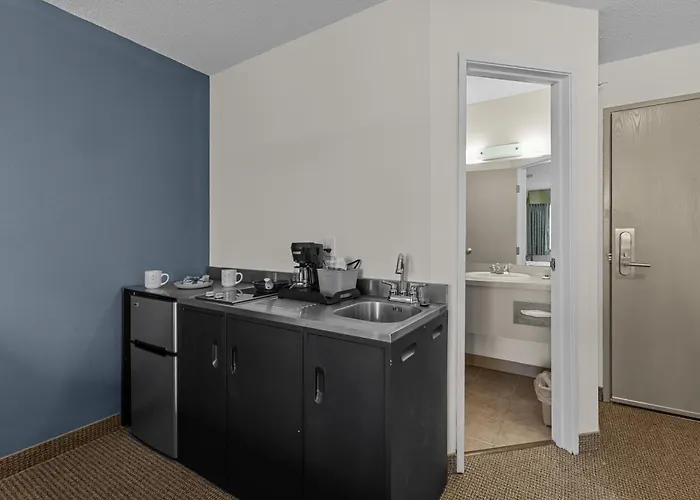 Nisswa Hotel And Suites