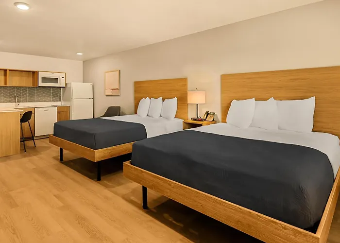 Livaway Suites Phoenix-Surprise
