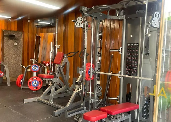 Deluxe Balcony Room In East Legon With Free Breakfast & Gym Access