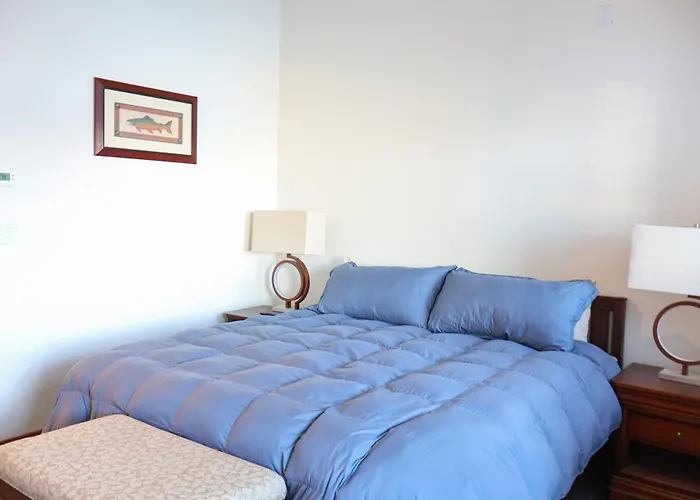 Inn At Whittier