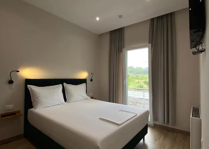 Merly Hotel