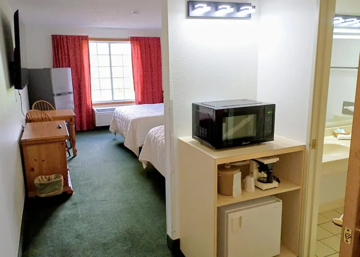 Garrison Inn And Suites