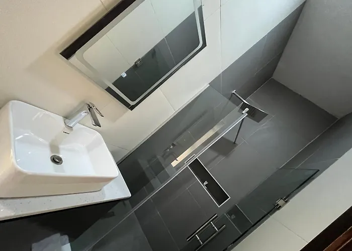 Teestone Hotels And Apartment Ikeja
