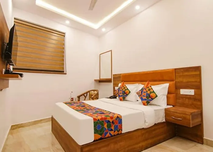 HOTEL AMBASSADOR SUKHNA LaKE
