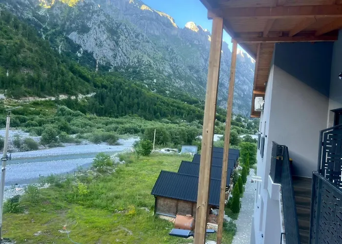 Guesthouse Center Park Valbona